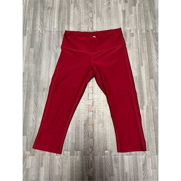 Tesla Capri Leggings Womens Athletic Workout Gym Red Size XS (I5) - Picture 1 of 7